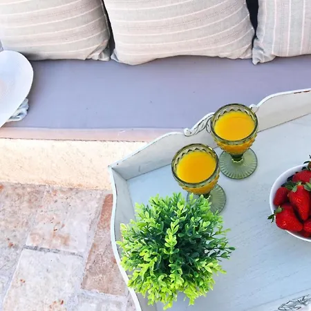 Sleeps 8 With Pool And Air Con Barbati